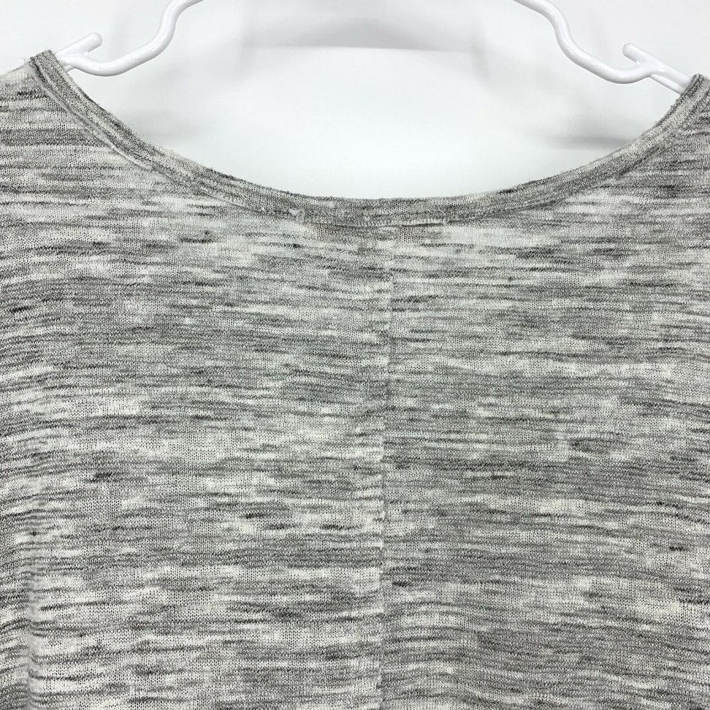 Anthropologie Eri + Ali Top Gray Beige Crochet Split Sleeve - Picture 8 of 9